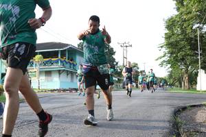 BIB: 461
                            <button type="button" onclick="openModal(5232088)" class="btn btn-primary btn-sm float-right btn-popup" data-toggle="modal" data-target=".modal-high-quality">
                        <i class="fas fa-shopping-cart"></i> Add to Cart
                    </button>
                                            <button type="button" onclick="isThisMe(5232088, true)" class="btn btn-success btn-sm float-right btn-popup btn-isme hidden" data-toggle="tooltip" data-placement="bottom" title="นี่คือรูปของคุณใช่ไหม คลิกที่นี่เพื่อเอาเข้าอัลบั้ม">
                        <i class="fas fa-plus"></i> Add to album
                    </button>
                    <button type="button" onclick="isThisMe(5232088, false)" class="btn btn-warning btn-sm float-right btn-popup btn-isnotme hidden">
                        <i class="fas fa-ban"></i> Remove from album
                    </button>