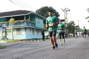 BIB: 
                            <button type="button" onclick="openModal(5231833)" class="btn btn-primary btn-sm float-right btn-popup" data-toggle="modal" data-target=".modal-high-quality">
                        <i class="fas fa-shopping-cart"></i> Add to Cart
                    </button>
                                            <button type="button" onclick="isThisMe(5231833, true)" class="btn btn-success btn-sm float-right btn-popup btn-isme hidden" data-toggle="tooltip" data-placement="bottom" title="นี่คือรูปของคุณใช่ไหม คลิกที่นี่เพื่อเอาเข้าอัลบั้ม">
                        <i class="fas fa-plus"></i> Add to album
                    </button>
                    <button type="button" onclick="isThisMe(5231833, false)" class="btn btn-warning btn-sm float-right btn-popup btn-isnotme hidden">
                        <i class="fas fa-ban"></i> Remove from album
                    </button>