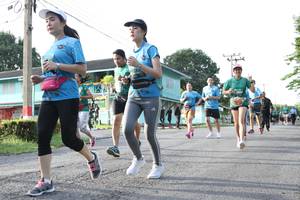 BIB: 
                            <button type="button" onclick="openModal(5232903)" class="btn btn-primary btn-sm float-right btn-popup" data-toggle="modal" data-target=".modal-high-quality">
                        <i class="fas fa-shopping-cart"></i> Add to Cart
                    </button>
                                            <button type="button" onclick="isThisMe(5232903, true)" class="btn btn-success btn-sm float-right btn-popup btn-isme hidden" data-toggle="tooltip" data-placement="bottom" title="นี่คือรูปของคุณใช่ไหม คลิกที่นี่เพื่อเอาเข้าอัลบั้ม">
                        <i class="fas fa-plus"></i> Add to album
                    </button>
                    <button type="button" onclick="isThisMe(5232903, false)" class="btn btn-warning btn-sm float-right btn-popup btn-isnotme hidden">
                        <i class="fas fa-ban"></i> Remove from album
                    </button>