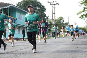 BIB: 186
                            <button type="button" onclick="openModal(5232775)" class="btn btn-primary btn-sm float-right btn-popup" data-toggle="modal" data-target=".modal-high-quality">
                        <i class="fas fa-shopping-cart"></i> Add to Cart
                    </button>
                                            <button type="button" onclick="isThisMe(5232775, true)" class="btn btn-success btn-sm float-right btn-popup btn-isme hidden" data-toggle="tooltip" data-placement="bottom" title="นี่คือรูปของคุณใช่ไหม คลิกที่นี่เพื่อเอาเข้าอัลบั้ม">
                        <i class="fas fa-plus"></i> Add to album
                    </button>
                    <button type="button" onclick="isThisMe(5232775, false)" class="btn btn-warning btn-sm float-right btn-popup btn-isnotme hidden">
                        <i class="fas fa-ban"></i> Remove from album
                    </button>