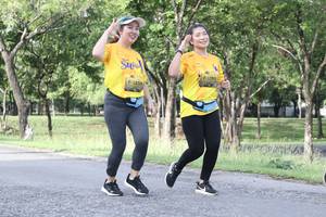 BIB: 1259, 1258
                            <button type="button" onclick="openModal(5236144)" class="btn btn-primary btn-sm float-right btn-popup" data-toggle="modal" data-target=".modal-high-quality">
                        <i class="fas fa-shopping-cart"></i> Add to Cart
                    </button>
                                            <button type="button" onclick="isThisMe(5236144, true)" class="btn btn-success btn-sm float-right btn-popup btn-isme hidden" data-toggle="tooltip" data-placement="bottom" title="นี่คือรูปของคุณใช่ไหม คลิกที่นี่เพื่อเอาเข้าอัลบั้ม">
                        <i class="fas fa-plus"></i> Add to album
                    </button>
                    <button type="button" onclick="isThisMe(5236144, false)" class="btn btn-warning btn-sm float-right btn-popup btn-isnotme hidden">
                        <i class="fas fa-ban"></i> Remove from album
                    </button>