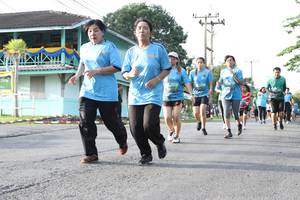 BIB: 
                            <button type="button" onclick="openModal(5233079)" class="btn btn-primary btn-sm float-right btn-popup" data-toggle="modal" data-target=".modal-high-quality">
                        <i class="fas fa-shopping-cart"></i> Add to Cart
                    </button>
                                            <button type="button" onclick="isThisMe(5233079, true)" class="btn btn-success btn-sm float-right btn-popup btn-isme hidden" data-toggle="tooltip" data-placement="bottom" title="นี่คือรูปของคุณใช่ไหม คลิกที่นี่เพื่อเอาเข้าอัลบั้ม">
                        <i class="fas fa-plus"></i> Add to album
                    </button>
                    <button type="button" onclick="isThisMe(5233079, false)" class="btn btn-warning btn-sm float-right btn-popup btn-isnotme hidden">
                        <i class="fas fa-ban"></i> Remove from album
                    </button>