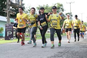 BIB: 709, 928, 927
                            <button type="button" onclick="openModal(5235031)" class="btn btn-primary btn-sm float-right btn-popup" data-toggle="modal" data-target=".modal-high-quality">
                        <i class="fas fa-shopping-cart"></i> Add to Cart
                    </button>
                                            <button type="button" onclick="isThisMe(5235031, true)" class="btn btn-success btn-sm float-right btn-popup btn-isme hidden" data-toggle="tooltip" data-placement="bottom" title="นี่คือรูปของคุณใช่ไหม คลิกที่นี่เพื่อเอาเข้าอัลบั้ม">
                        <i class="fas fa-plus"></i> Add to album
                    </button>
                    <button type="button" onclick="isThisMe(5235031, false)" class="btn btn-warning btn-sm float-right btn-popup btn-isnotme hidden">
                        <i class="fas fa-ban"></i> Remove from album
                    </button>