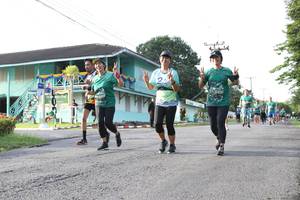 BIB: 8431
                            <button type="button" onclick="openModal(5232457)" class="btn btn-primary btn-sm float-right btn-popup" data-toggle="modal" data-target=".modal-high-quality">
                        <i class="fas fa-shopping-cart"></i> Add to Cart
                    </button>
                                            <button type="button" onclick="isThisMe(5232457, true)" class="btn btn-success btn-sm float-right btn-popup btn-isme hidden" data-toggle="tooltip" data-placement="bottom" title="นี่คือรูปของคุณใช่ไหม คลิกที่นี่เพื่อเอาเข้าอัลบั้ม">
                        <i class="fas fa-plus"></i> Add to album
                    </button>
                    <button type="button" onclick="isThisMe(5232457, false)" class="btn btn-warning btn-sm float-right btn-popup btn-isnotme hidden">
                        <i class="fas fa-ban"></i> Remove from album
                    </button>