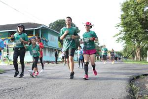 BIB: 
                            <button type="button" onclick="openModal(5232928)" class="btn btn-primary btn-sm float-right btn-popup" data-toggle="modal" data-target=".modal-high-quality">
                        <i class="fas fa-shopping-cart"></i> Add to Cart
                    </button>
                                            <button type="button" onclick="isThisMe(5232928, true)" class="btn btn-success btn-sm float-right btn-popup btn-isme hidden" data-toggle="tooltip" data-placement="bottom" title="นี่คือรูปของคุณใช่ไหม คลิกที่นี่เพื่อเอาเข้าอัลบั้ม">
                        <i class="fas fa-plus"></i> Add to album
                    </button>
                    <button type="button" onclick="isThisMe(5232928, false)" class="btn btn-warning btn-sm float-right btn-popup btn-isnotme hidden">
                        <i class="fas fa-ban"></i> Remove from album
                    </button>