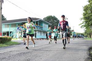 BIB: 
                            <button type="button" onclick="openModal(5232688)" class="btn btn-primary btn-sm float-right btn-popup" data-toggle="modal" data-target=".modal-high-quality">
                        <i class="fas fa-shopping-cart"></i> Add to Cart
                    </button>
                                            <button type="button" onclick="isThisMe(5232688, true)" class="btn btn-success btn-sm float-right btn-popup btn-isme hidden" data-toggle="tooltip" data-placement="bottom" title="นี่คือรูปของคุณใช่ไหม คลิกที่นี่เพื่อเอาเข้าอัลบั้ม">
                        <i class="fas fa-plus"></i> Add to album
                    </button>
                    <button type="button" onclick="isThisMe(5232688, false)" class="btn btn-warning btn-sm float-right btn-popup btn-isnotme hidden">
                        <i class="fas fa-ban"></i> Remove from album
                    </button>