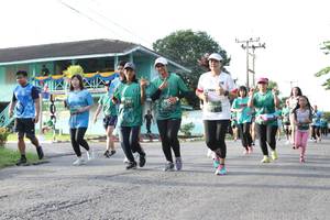 BIB: 161
                            <button type="button" onclick="openModal(5232845)" class="btn btn-primary btn-sm float-right btn-popup" data-toggle="modal" data-target=".modal-high-quality">
                        <i class="fas fa-shopping-cart"></i> Add to Cart
                    </button>
                                            <button type="button" onclick="isThisMe(5232845, true)" class="btn btn-success btn-sm float-right btn-popup btn-isme hidden" data-toggle="tooltip" data-placement="bottom" title="นี่คือรูปของคุณใช่ไหม คลิกที่นี่เพื่อเอาเข้าอัลบั้ม">
                        <i class="fas fa-plus"></i> Add to album
                    </button>
                    <button type="button" onclick="isThisMe(5232845, false)" class="btn btn-warning btn-sm float-right btn-popup btn-isnotme hidden">
                        <i class="fas fa-ban"></i> Remove from album
                    </button>