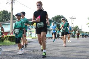 BIB: 695, 2702
                            <button type="button" onclick="openModal(5232572)" class="btn btn-primary btn-sm float-right btn-popup" data-toggle="modal" data-target=".modal-high-quality">
                        <i class="fas fa-shopping-cart"></i> Add to Cart
                    </button>
                                            <button type="button" onclick="isThisMe(5232572, true)" class="btn btn-success btn-sm float-right btn-popup btn-isme hidden" data-toggle="tooltip" data-placement="bottom" title="นี่คือรูปของคุณใช่ไหม คลิกที่นี่เพื่อเอาเข้าอัลบั้ม">
                        <i class="fas fa-plus"></i> Add to album
                    </button>
                    <button type="button" onclick="isThisMe(5232572, false)" class="btn btn-warning btn-sm float-right btn-popup btn-isnotme hidden">
                        <i class="fas fa-ban"></i> Remove from album
                    </button>