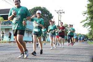 BIB: 255, 2401
                            <button type="button" onclick="openModal(5232492)" class="btn btn-primary btn-sm float-right btn-popup" data-toggle="modal" data-target=".modal-high-quality">
                        <i class="fas fa-shopping-cart"></i> Add to Cart
                    </button>
                                            <button type="button" onclick="isThisMe(5232492, true)" class="btn btn-success btn-sm float-right btn-popup btn-isme hidden" data-toggle="tooltip" data-placement="bottom" title="นี่คือรูปของคุณใช่ไหม คลิกที่นี่เพื่อเอาเข้าอัลบั้ม">
                        <i class="fas fa-plus"></i> Add to album
                    </button>
                    <button type="button" onclick="isThisMe(5232492, false)" class="btn btn-warning btn-sm float-right btn-popup btn-isnotme hidden">
                        <i class="fas fa-ban"></i> Remove from album
                    </button>