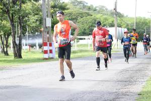 BIB: 212
                            <button type="button" onclick="openModal(5237652)" class="btn btn-primary btn-sm float-right btn-popup" data-toggle="modal" data-target=".modal-high-quality">
                        <i class="fas fa-shopping-cart"></i> Add to Cart
                    </button>
                                            <button type="button" onclick="isThisMe(5237652, true)" class="btn btn-success btn-sm float-right btn-popup btn-isme hidden" data-toggle="tooltip" data-placement="bottom" title="นี่คือรูปของคุณใช่ไหม คลิกที่นี่เพื่อเอาเข้าอัลบั้ม">
                        <i class="fas fa-plus"></i> Add to album
                    </button>
                    <button type="button" onclick="isThisMe(5237652, false)" class="btn btn-warning btn-sm float-right btn-popup btn-isnotme hidden">
                        <i class="fas fa-ban"></i> Remove from album
                    </button>