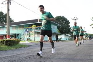 BIB: 
                            <button type="button" onclick="openModal(5231765)" class="btn btn-primary btn-sm float-right btn-popup" data-toggle="modal" data-target=".modal-high-quality">
                        <i class="fas fa-shopping-cart"></i> Add to Cart
                    </button>
                                            <button type="button" onclick="isThisMe(5231765, true)" class="btn btn-success btn-sm float-right btn-popup btn-isme hidden" data-toggle="tooltip" data-placement="bottom" title="นี่คือรูปของคุณใช่ไหม คลิกที่นี่เพื่อเอาเข้าอัลบั้ม">
                        <i class="fas fa-plus"></i> Add to album
                    </button>
                    <button type="button" onclick="isThisMe(5231765, false)" class="btn btn-warning btn-sm float-right btn-popup btn-isnotme hidden">
                        <i class="fas fa-ban"></i> Remove from album
                    </button>