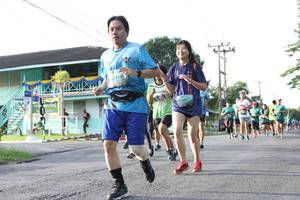 BIB: 9419
                            <button type="button" onclick="openModal(5232432)" class="btn btn-primary btn-sm float-right btn-popup" data-toggle="modal" data-target=".modal-high-quality">
                        <i class="fas fa-shopping-cart"></i> Add to Cart
                    </button>
                                            <button type="button" onclick="isThisMe(5232432, true)" class="btn btn-success btn-sm float-right btn-popup btn-isme hidden" data-toggle="tooltip" data-placement="bottom" title="นี่คือรูปของคุณใช่ไหม คลิกที่นี่เพื่อเอาเข้าอัลบั้ม">
                        <i class="fas fa-plus"></i> Add to album
                    </button>
                    <button type="button" onclick="isThisMe(5232432, false)" class="btn btn-warning btn-sm float-right btn-popup btn-isnotme hidden">
                        <i class="fas fa-ban"></i> Remove from album
                    </button>