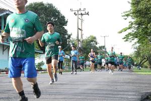 BIB: 439
                            <button type="button" onclick="openModal(5232471)" class="btn btn-primary btn-sm float-right btn-popup" data-toggle="modal" data-target=".modal-high-quality">
                        <i class="fas fa-shopping-cart"></i> Add to Cart
                    </button>
                                            <button type="button" onclick="isThisMe(5232471, true)" class="btn btn-success btn-sm float-right btn-popup btn-isme hidden" data-toggle="tooltip" data-placement="bottom" title="นี่คือรูปของคุณใช่ไหม คลิกที่นี่เพื่อเอาเข้าอัลบั้ม">
                        <i class="fas fa-plus"></i> Add to album
                    </button>
                    <button type="button" onclick="isThisMe(5232471, false)" class="btn btn-warning btn-sm float-right btn-popup btn-isnotme hidden">
                        <i class="fas fa-ban"></i> Remove from album
                    </button>