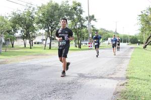 BIB: 018
                            <button type="button" onclick="openModal(5238563)" class="btn btn-primary btn-sm float-right btn-popup" data-toggle="modal" data-target=".modal-high-quality">
                        <i class="fas fa-shopping-cart"></i> Add to Cart
                    </button>
                                            <button type="button" onclick="isThisMe(5238563, true)" class="btn btn-success btn-sm float-right btn-popup btn-isme hidden" data-toggle="tooltip" data-placement="bottom" title="นี่คือรูปของคุณใช่ไหม คลิกที่นี่เพื่อเอาเข้าอัลบั้ม">
                        <i class="fas fa-plus"></i> Add to album
                    </button>
                    <button type="button" onclick="isThisMe(5238563, false)" class="btn btn-warning btn-sm float-right btn-popup btn-isnotme hidden">
                        <i class="fas fa-ban"></i> Remove from album
                    </button>