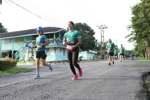 BIB: 162
                            <button type="button" onclick="openModal(5231959)" class="btn btn-primary btn-sm float-right btn-popup" data-toggle="modal" data-target=".modal-high-quality">
                        <i class="fas fa-shopping-cart"></i> Add to Cart
                    </button>
                                            <button type="button" onclick="isThisMe(5231959, true)" class="btn btn-success btn-sm float-right btn-popup btn-isme hidden" data-toggle="tooltip" data-placement="bottom" title="นี่คือรูปของคุณใช่ไหม คลิกที่นี่เพื่อเอาเข้าอัลบั้ม">
                        <i class="fas fa-plus"></i> Add to album
                    </button>
                    <button type="button" onclick="isThisMe(5231959, false)" class="btn btn-warning btn-sm float-right btn-popup btn-isnotme hidden">
                        <i class="fas fa-ban"></i> Remove from album
                    </button>