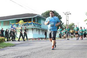 BIB: 
                            <button type="button" onclick="openModal(5233042)" class="btn btn-primary btn-sm float-right btn-popup" data-toggle="modal" data-target=".modal-high-quality">
                        <i class="fas fa-shopping-cart"></i> Add to Cart
                    </button>
                                            <button type="button" onclick="isThisMe(5233042, true)" class="btn btn-success btn-sm float-right btn-popup btn-isme hidden" data-toggle="tooltip" data-placement="bottom" title="นี่คือรูปของคุณใช่ไหม คลิกที่นี่เพื่อเอาเข้าอัลบั้ม">
                        <i class="fas fa-plus"></i> Add to album
                    </button>
                    <button type="button" onclick="isThisMe(5233042, false)" class="btn btn-warning btn-sm float-right btn-popup btn-isnotme hidden">
                        <i class="fas fa-ban"></i> Remove from album
                    </button>