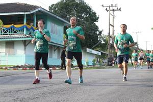 BIB: 696
                            <button type="button" onclick="openModal(5231973)" class="btn btn-primary btn-sm float-right btn-popup" data-toggle="modal" data-target=".modal-high-quality">
                        <i class="fas fa-shopping-cart"></i> Add to Cart
                    </button>
                                            <button type="button" onclick="isThisMe(5231973, true)" class="btn btn-success btn-sm float-right btn-popup btn-isme hidden" data-toggle="tooltip" data-placement="bottom" title="นี่คือรูปของคุณใช่ไหม คลิกที่นี่เพื่อเอาเข้าอัลบั้ม">
                        <i class="fas fa-plus"></i> Add to album
                    </button>
                    <button type="button" onclick="isThisMe(5231973, false)" class="btn btn-warning btn-sm float-right btn-popup btn-isnotme hidden">
                        <i class="fas fa-ban"></i> Remove from album
                    </button>