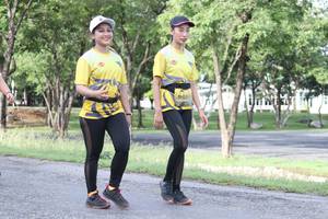 BIB: 0300
                            <button type="button" onclick="openModal(5236214)" class="btn btn-primary btn-sm float-right btn-popup" data-toggle="modal" data-target=".modal-high-quality">
                        <i class="fas fa-shopping-cart"></i> Add to Cart
                    </button>
                                            <button type="button" onclick="isThisMe(5236214, true)" class="btn btn-success btn-sm float-right btn-popup btn-isme hidden" data-toggle="tooltip" data-placement="bottom" title="นี่คือรูปของคุณใช่ไหม คลิกที่นี่เพื่อเอาเข้าอัลบั้ม">
                        <i class="fas fa-plus"></i> Add to album
                    </button>
                    <button type="button" onclick="isThisMe(5236214, false)" class="btn btn-warning btn-sm float-right btn-popup btn-isnotme hidden">
                        <i class="fas fa-ban"></i> Remove from album
                    </button>