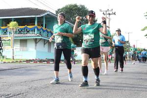 BIB: 
                            <button type="button" onclick="openModal(5232918)" class="btn btn-primary btn-sm float-right btn-popup" data-toggle="modal" data-target=".modal-high-quality">
                        <i class="fas fa-shopping-cart"></i> Add to Cart
                    </button>
                                            <button type="button" onclick="isThisMe(5232918, true)" class="btn btn-success btn-sm float-right btn-popup btn-isme hidden" data-toggle="tooltip" data-placement="bottom" title="นี่คือรูปของคุณใช่ไหม คลิกที่นี่เพื่อเอาเข้าอัลบั้ม">
                        <i class="fas fa-plus"></i> Add to album
                    </button>
                    <button type="button" onclick="isThisMe(5232918, false)" class="btn btn-warning btn-sm float-right btn-popup btn-isnotme hidden">
                        <i class="fas fa-ban"></i> Remove from album
                    </button>