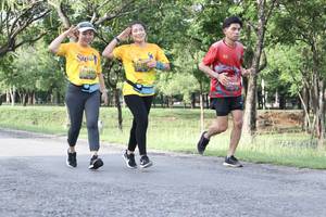 BIB: 1258, 400
                            <button type="button" onclick="openModal(5236138)" class="btn btn-primary btn-sm float-right btn-popup" data-toggle="modal" data-target=".modal-high-quality">
                        <i class="fas fa-shopping-cart"></i> Add to Cart
                    </button>
                                            <button type="button" onclick="isThisMe(5236138, true)" class="btn btn-success btn-sm float-right btn-popup btn-isme hidden" data-toggle="tooltip" data-placement="bottom" title="นี่คือรูปของคุณใช่ไหม คลิกที่นี่เพื่อเอาเข้าอัลบั้ม">
                        <i class="fas fa-plus"></i> Add to album
                    </button>
                    <button type="button" onclick="isThisMe(5236138, false)" class="btn btn-warning btn-sm float-right btn-popup btn-isnotme hidden">
                        <i class="fas fa-ban"></i> Remove from album
                    </button>