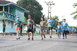 BIB: 
                            <button type="button" onclick="openModal(5232782)" class="btn btn-primary btn-sm float-right btn-popup" data-toggle="modal" data-target=".modal-high-quality">
                        <i class="fas fa-shopping-cart"></i> Add to Cart
                    </button>
                                            <button type="button" onclick="isThisMe(5232782, true)" class="btn btn-success btn-sm float-right btn-popup btn-isme hidden" data-toggle="tooltip" data-placement="bottom" title="นี่คือรูปของคุณใช่ไหม คลิกที่นี่เพื่อเอาเข้าอัลบั้ม">
                        <i class="fas fa-plus"></i> Add to album
                    </button>
                    <button type="button" onclick="isThisMe(5232782, false)" class="btn btn-warning btn-sm float-right btn-popup btn-isnotme hidden">
                        <i class="fas fa-ban"></i> Remove from album
                    </button>