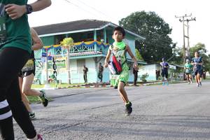 BIB: 429
                            <button type="button" onclick="openModal(5232386)" class="btn btn-primary btn-sm float-right btn-popup" data-toggle="modal" data-target=".modal-high-quality">
                        <i class="fas fa-shopping-cart"></i> Add to Cart
                    </button>
                                            <button type="button" onclick="isThisMe(5232386, true)" class="btn btn-success btn-sm float-right btn-popup btn-isme hidden" data-toggle="tooltip" data-placement="bottom" title="นี่คือรูปของคุณใช่ไหม คลิกที่นี่เพื่อเอาเข้าอัลบั้ม">
                        <i class="fas fa-plus"></i> Add to album
                    </button>
                    <button type="button" onclick="isThisMe(5232386, false)" class="btn btn-warning btn-sm float-right btn-popup btn-isnotme hidden">
                        <i class="fas fa-ban"></i> Remove from album
                    </button>