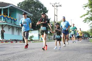 BIB: 
                            <button type="button" onclick="openModal(5232589)" class="btn btn-primary btn-sm float-right btn-popup" data-toggle="modal" data-target=".modal-high-quality">
                        <i class="fas fa-shopping-cart"></i> Add to Cart
                    </button>
                                            <button type="button" onclick="isThisMe(5232589, true)" class="btn btn-success btn-sm float-right btn-popup btn-isme hidden" data-toggle="tooltip" data-placement="bottom" title="นี่คือรูปของคุณใช่ไหม คลิกที่นี่เพื่อเอาเข้าอัลบั้ม">
                        <i class="fas fa-plus"></i> Add to album
                    </button>
                    <button type="button" onclick="isThisMe(5232589, false)" class="btn btn-warning btn-sm float-right btn-popup btn-isnotme hidden">
                        <i class="fas fa-ban"></i> Remove from album
                    </button>