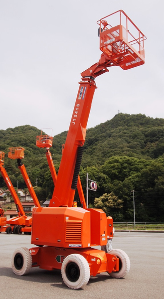 No.1575 - 高所作業車（自走式） | 建機・重機レンタルJukies