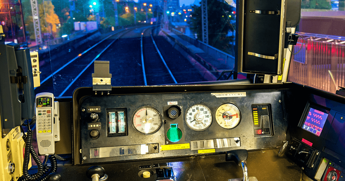 top_train-maker_income