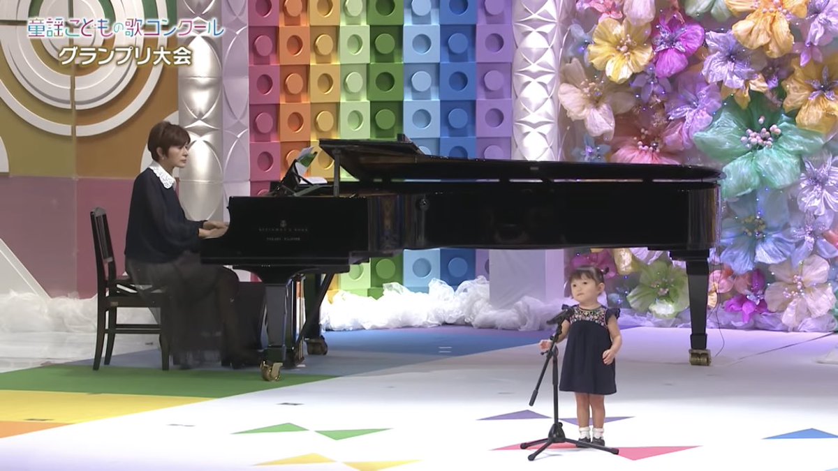 やっぱこどもの童謡コンクールのこのカットおもしろい　ちいさすぎる 