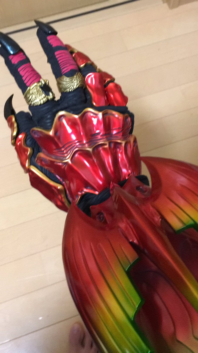 5万リツイートでこれ着けて学校いく 