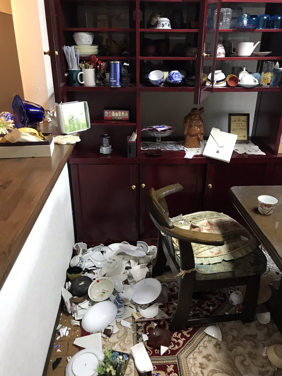 家の中ぐちゃぐちゃになった人へ  片付けの前にまず写真