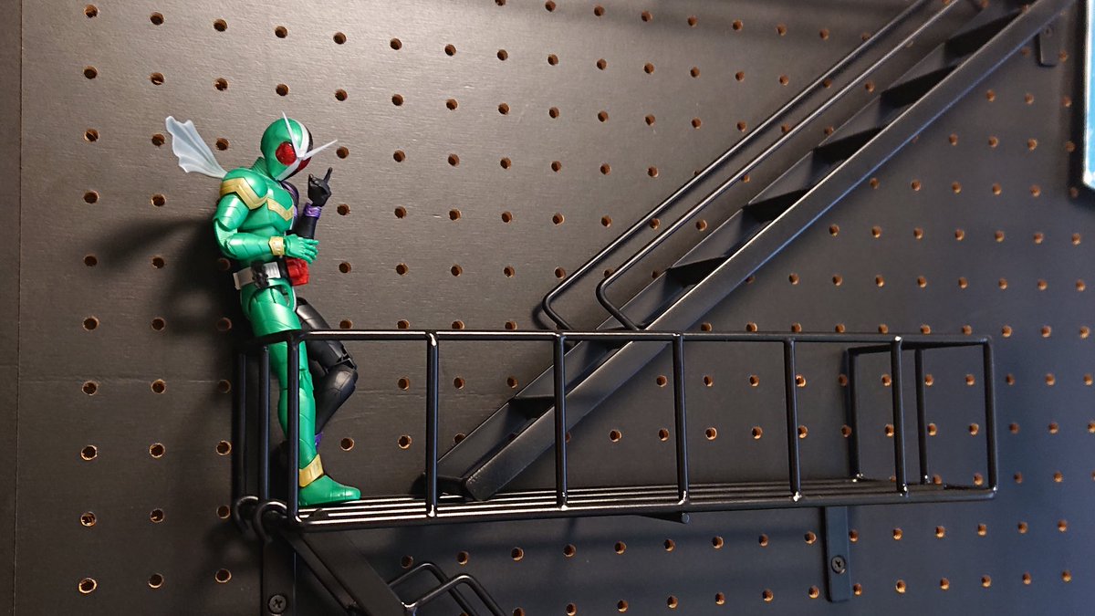 ちょっと面白い棚を買いました 