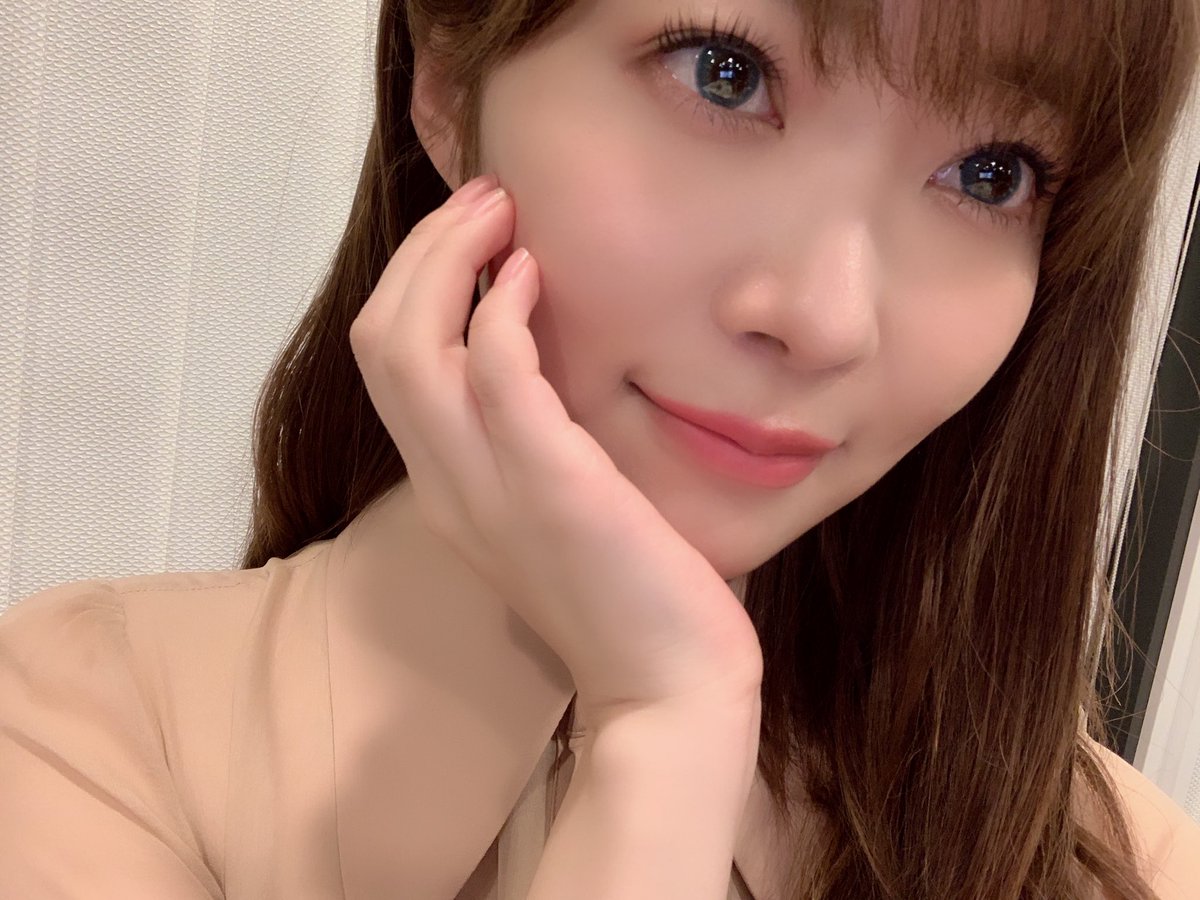 とにかく透明感あふれるカラー🥳  #指原カラコン #トパーズ 