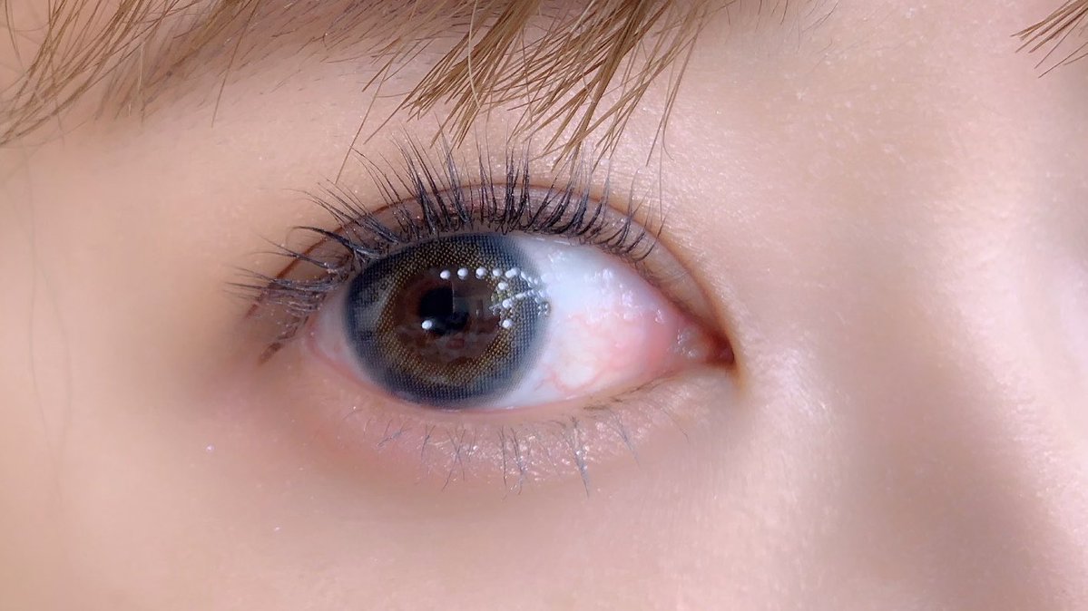 とにかく透明感あふれるカラー🥳  #指原カラコン #トパーズ 