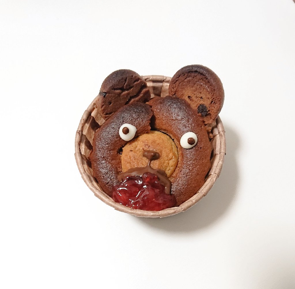 血反吐吐いてるクマのマフィン見て 