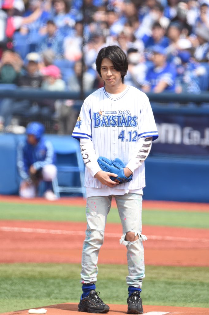 始球式が山Pだったんだけども！！！！ #山下智久 