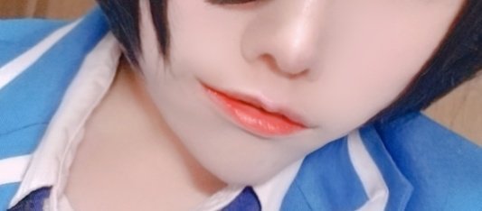 唇厚いのが嫌な方、、私と同じ悩みを抱えているレイヤーさん、、コンシーラーで全潰しよりも綺麗に口の形を見せる方法があります、、元々私は唇が分厚くてどうにもならなかったんですけど多少はマシに見えるかな〜と
