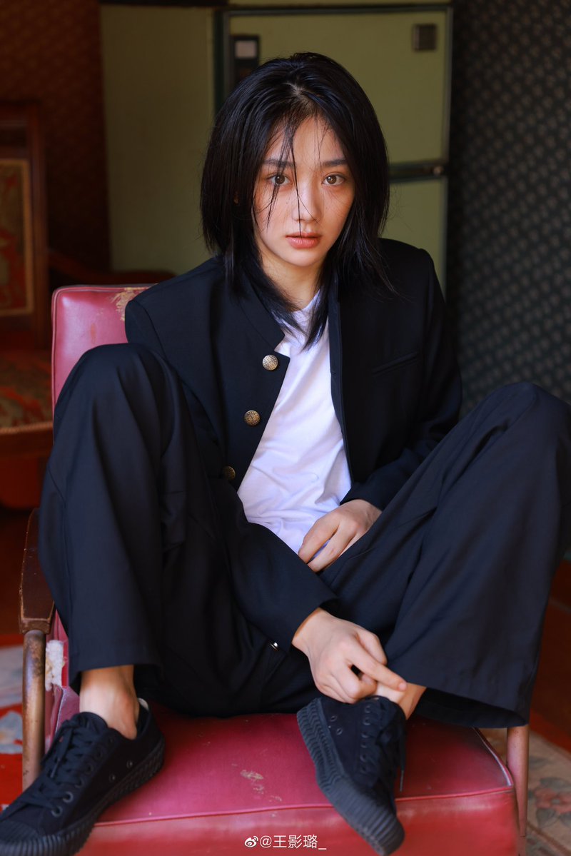 王影璐の学ラン写真バチくそ好みで泣いた 