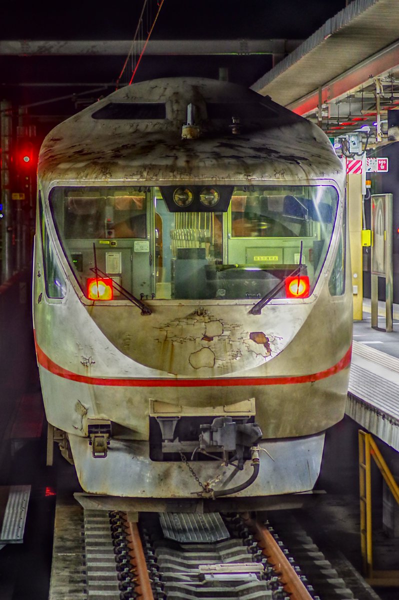 帰路に後ろから爆走してきたので福知山で撮影してたけどボロボロ過ぎん?? 