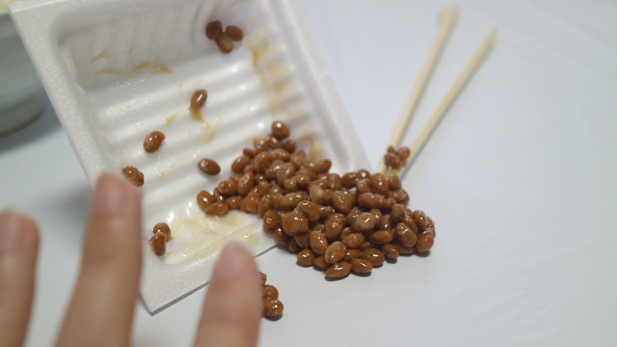 粘土で『納豆〜絶望を添えて〜』をつくりました 