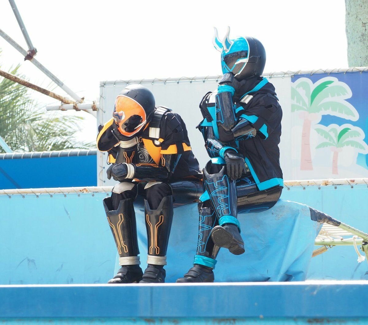 ヒーローショーのオフショットめちゃくちゃ可愛くて好き 