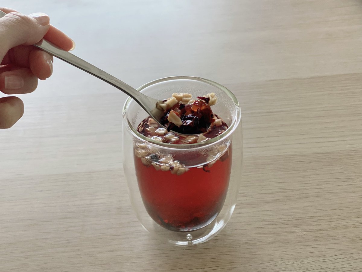 友だちがくれた食べられるお茶が新感覚すぎてハマってる