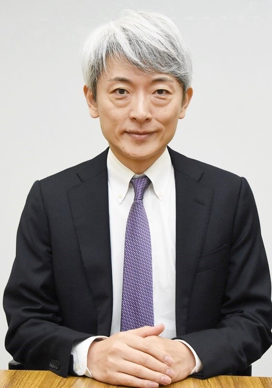 理想を求めて突き進んだ結果多くを失って髪の毛が真っ白になってしまった登坂アナはアナウンサー界のエミヤだと思うんだよね