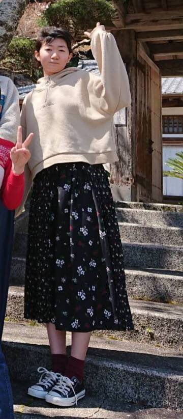   越智 花音(おち かのん) 15歳 高校1年 160cm  新居浜警察署へ特異行方不明届出済み