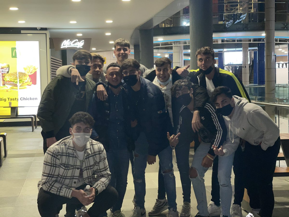 マクドナルドに行って ポテトのタトゥーを見せたら  マクドナルドのポテト無料になった🍟 