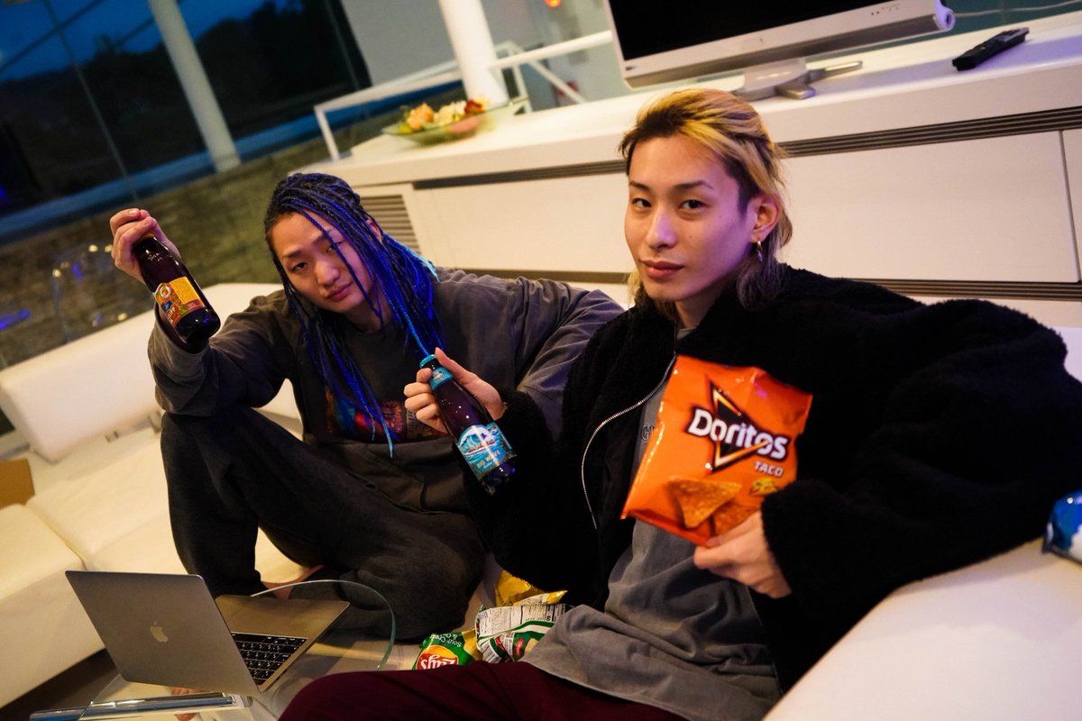 DJ社長の生配信 本当にめちゃくちゃ頑張ってるから 皆フォローお願いします