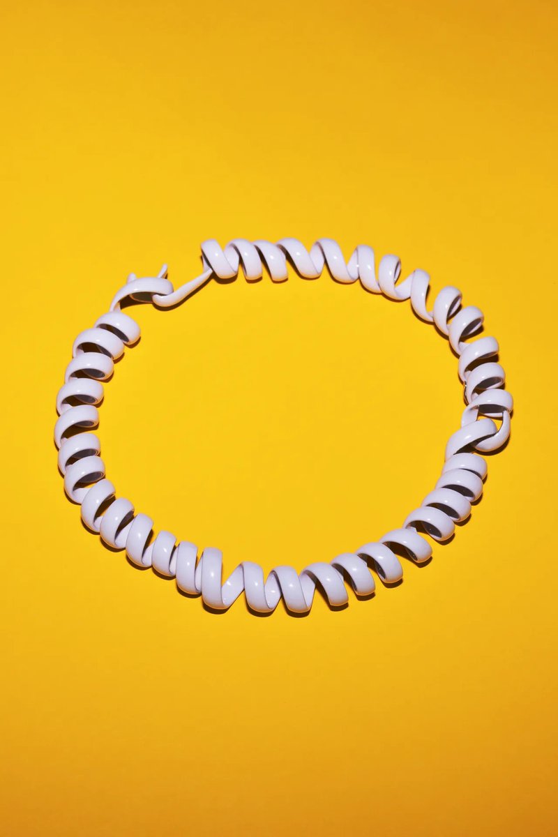 BOTTEGA VENETAの最新のネックレスだぞ