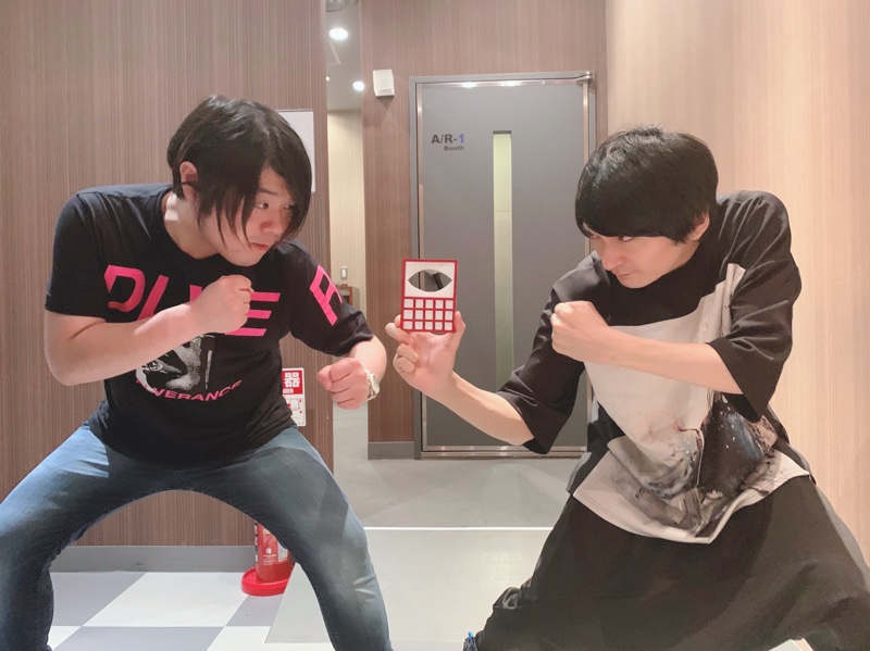 アニメ「#怪病医ラムネ」第4話「唐辛子の指先」ご覧いただきありがとうございました❗️  ゲストキャストは 大友隆晴役 #島﨑信長 さん 豊後達也役 #松岡禎丞 さん でした👓🏃‍♂️  dアニメストア/U-NEXTで最新話を最速配信中⚡️ ぜひご覧ください🦉⛩  📺放送・配信情報   #dr_ramune 