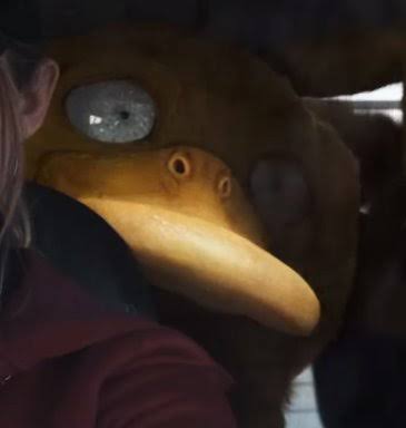 #名探偵ピカチュウ のコダック、この漫画っぽい「点みたいな黒目」を表情するために、「黒目が小さい」んじゃなくて「めちゃめちゃデカイ虹彩が白い」という方法をとってたのが、すっごい感心したんですよ